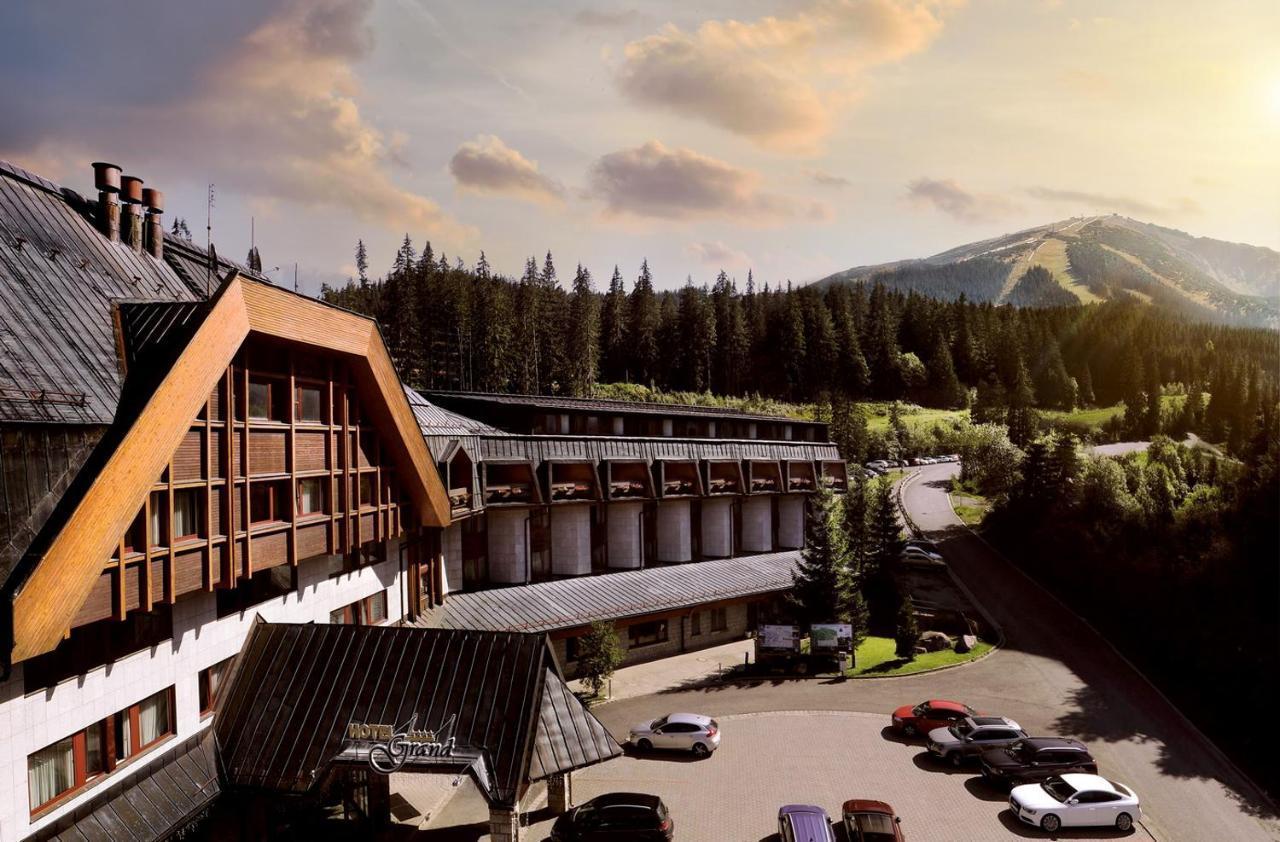 Hotel Grand Jasna Demanovska Dolina Ngoại thất bức ảnh